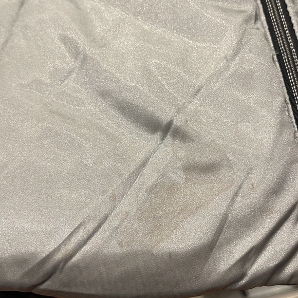 Women's Nike Silver Puffer Vest - Picture 7 of 7